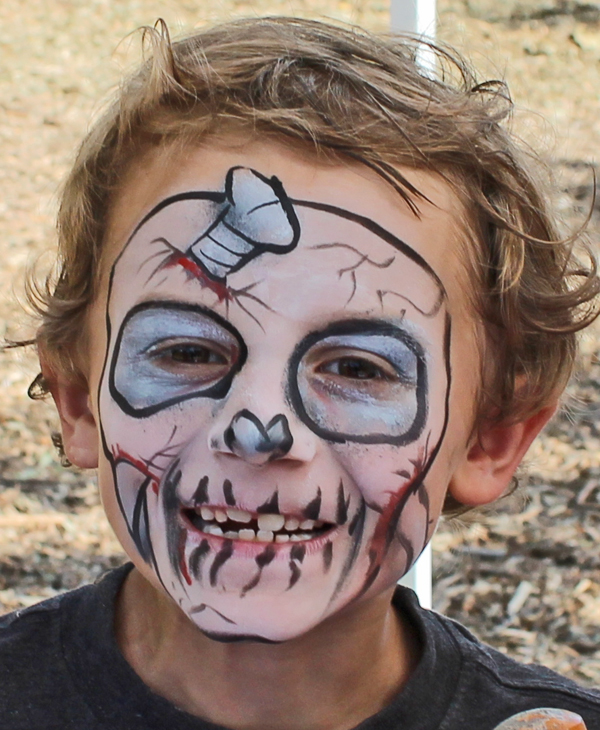 face painting by Auntie Stacey's Face Painting