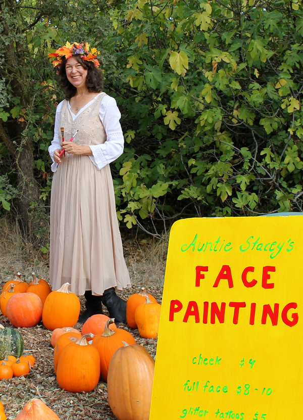 Auntie Stacey, face painter www.auntiestaceysfacepainting.com