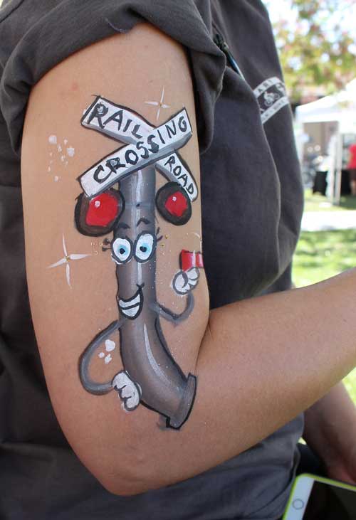 Auntie Stacey's face painting