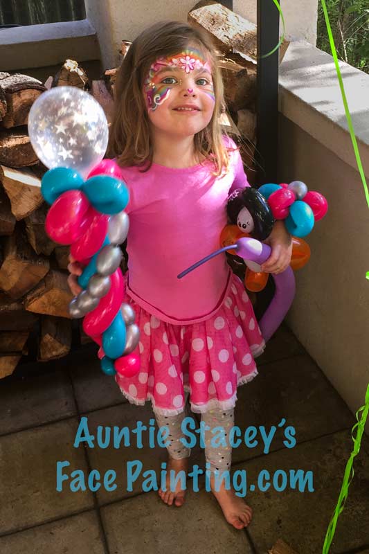 Face painting and balloons by Auntie Stacey, www.auntiestaceysfacepainting.com, San Francisco Bay Area children's entertainer, fun, games, magic, puppets
