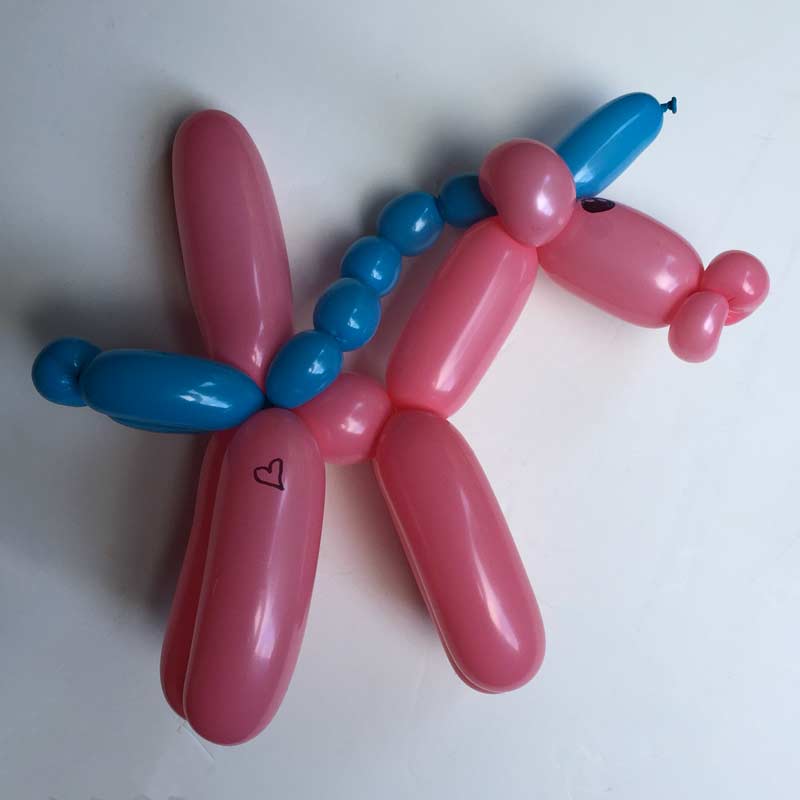 Balloon unicorn by Auntie Stacey's Face Painting,Aunty Stacy, balloon twisting children's party entertainer SF Bay Area fun for kids birthday corporate event Santa Rosa Marin